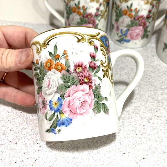 Vintage Andrea By Sadek Mugs Set of 4 Victorian Floral Pink & White Ceramic - Picture 6 of 10